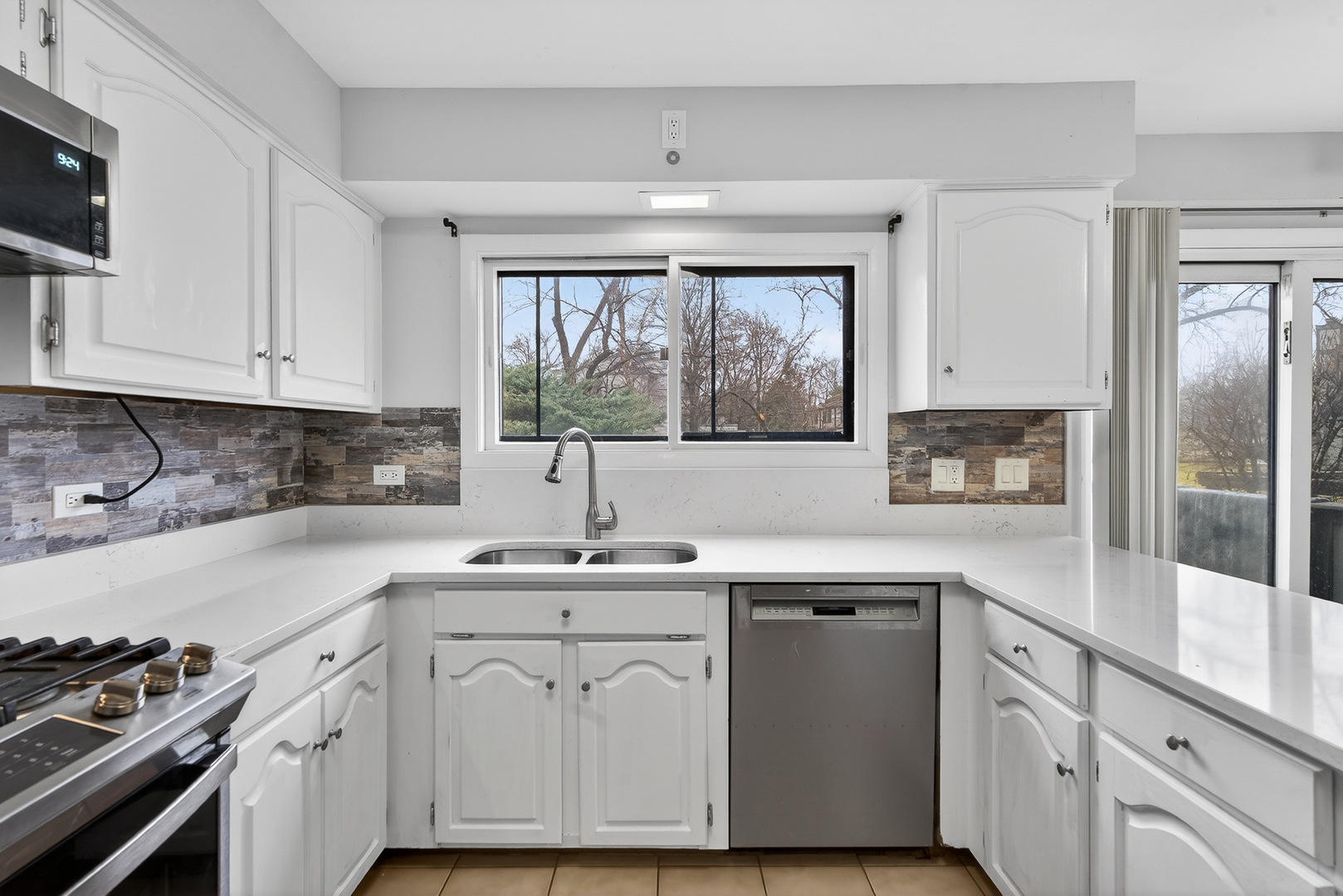 107 Chicory Court Rolling Meadows IL 60008