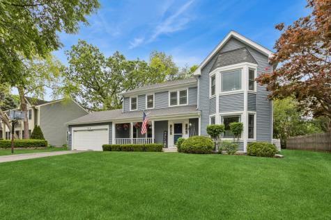 914 Hartford Drive Gurnee IL 60031