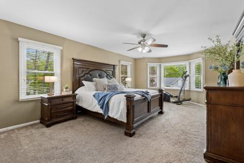 914 Hartford Drive Gurnee IL 60031