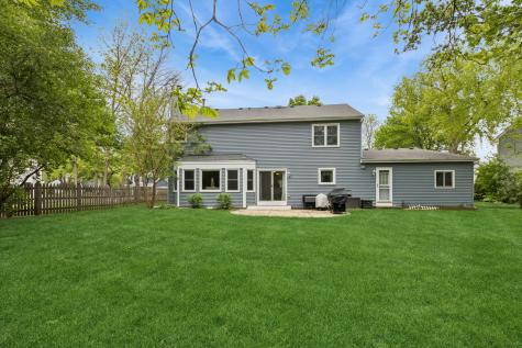 914 Hartford Drive Gurnee IL 60031