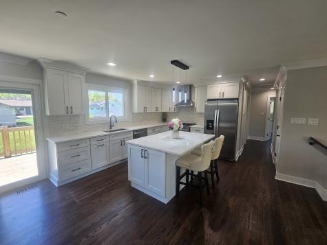 1570 Jefferson Road Hoffman Estates IL 60169