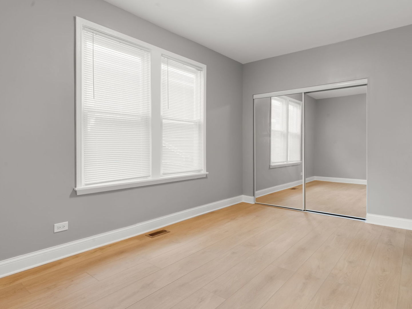 9230 South Elizabeth Street Chicago IL 60620