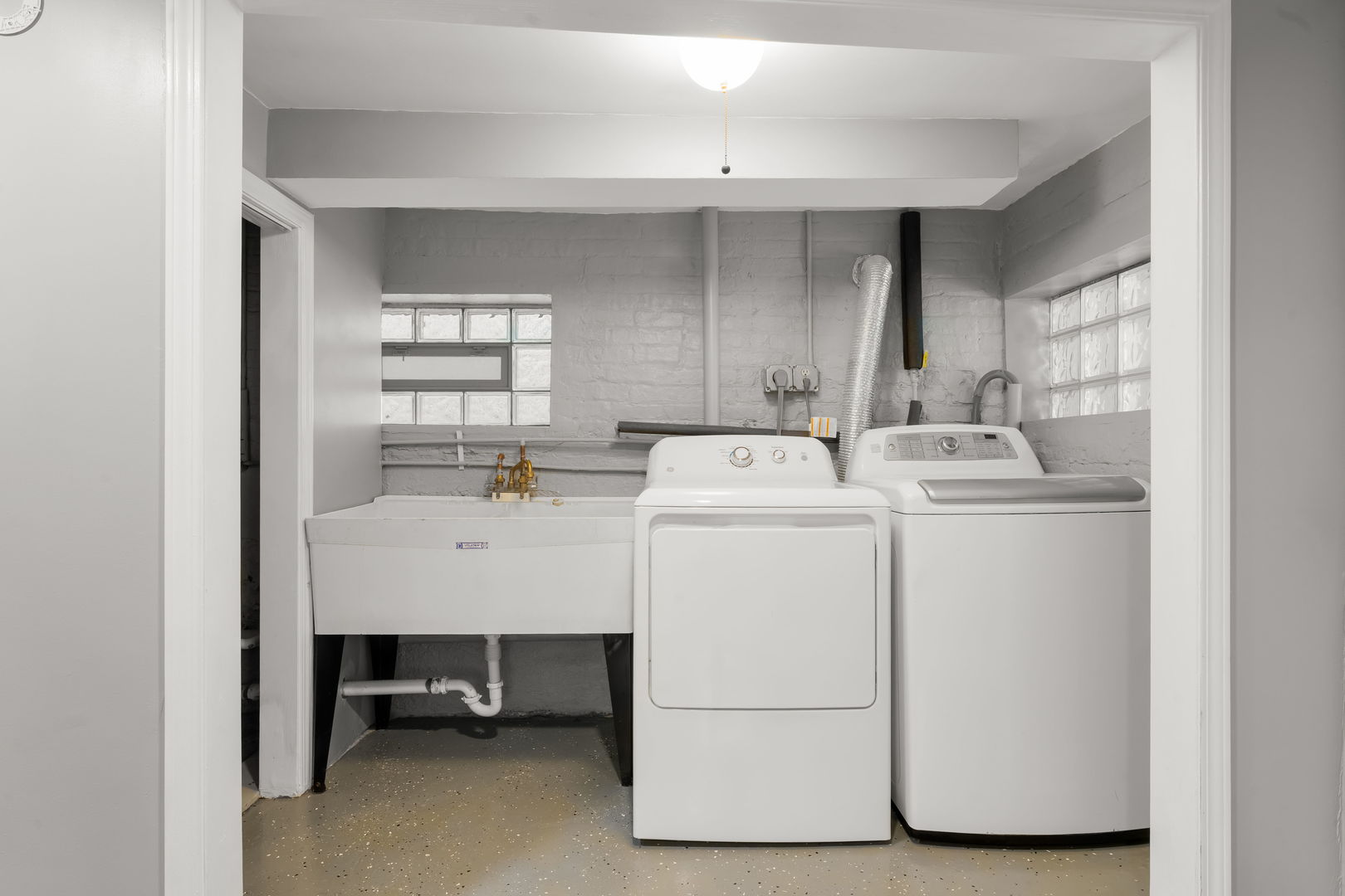 9230 South Elizabeth Street Chicago IL 60620