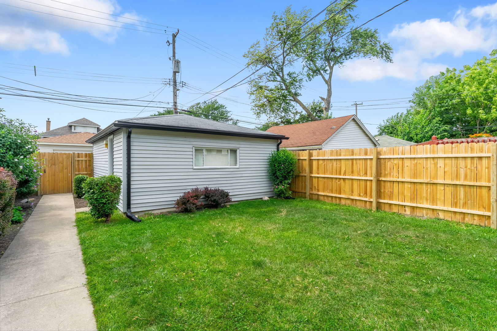 9230 South Elizabeth Street Chicago IL 60620