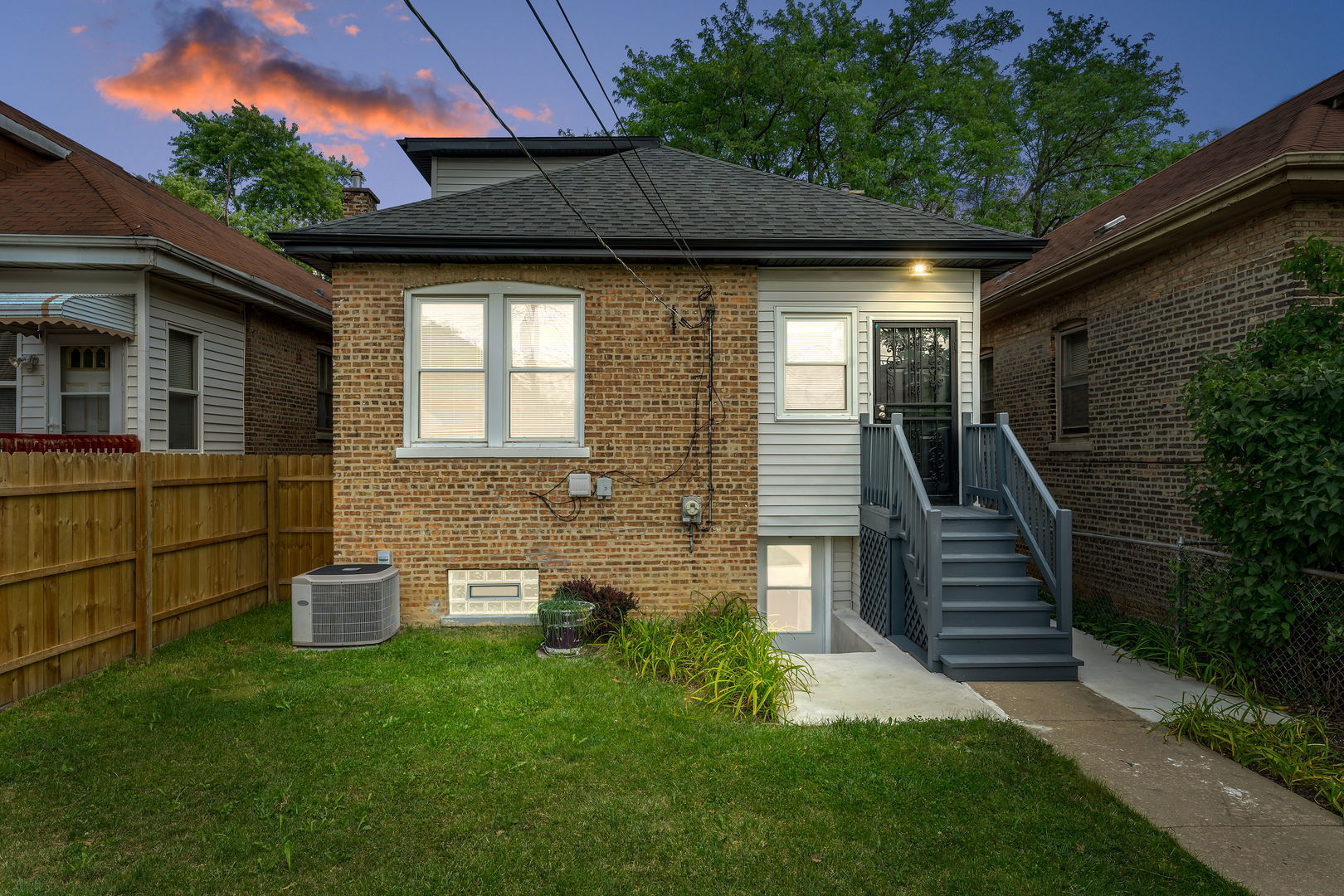 9230 South Elizabeth Street Chicago IL 60620