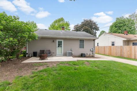 428 Ingleside Avenue Aurora IL 60506