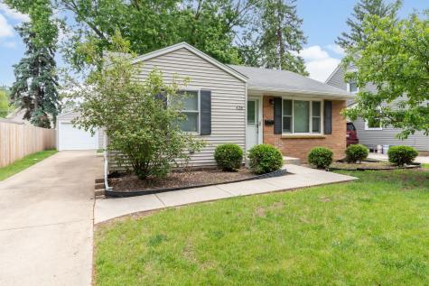428 Ingleside Avenue Aurora IL 60506