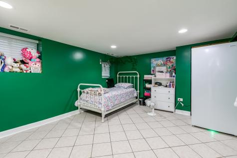 4958 North Keeler Avenue Chicago IL 60630