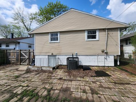 279 Chappel Avenue Calumet City IL 60409