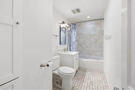 639 North Kaspar Avenue Arlington Heights IL 60004