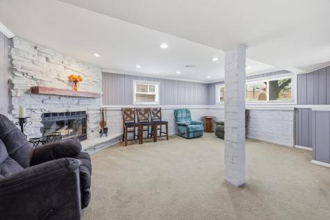 639 North Kaspar Avenue Arlington Heights IL 60004