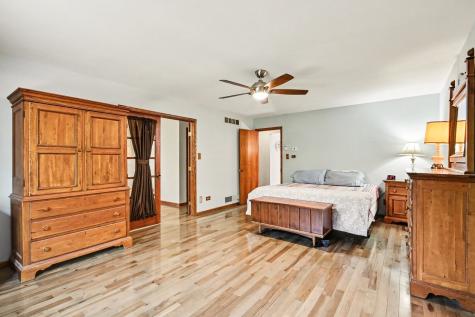 2304 Riivendell Drive New Lenox IL 60451
