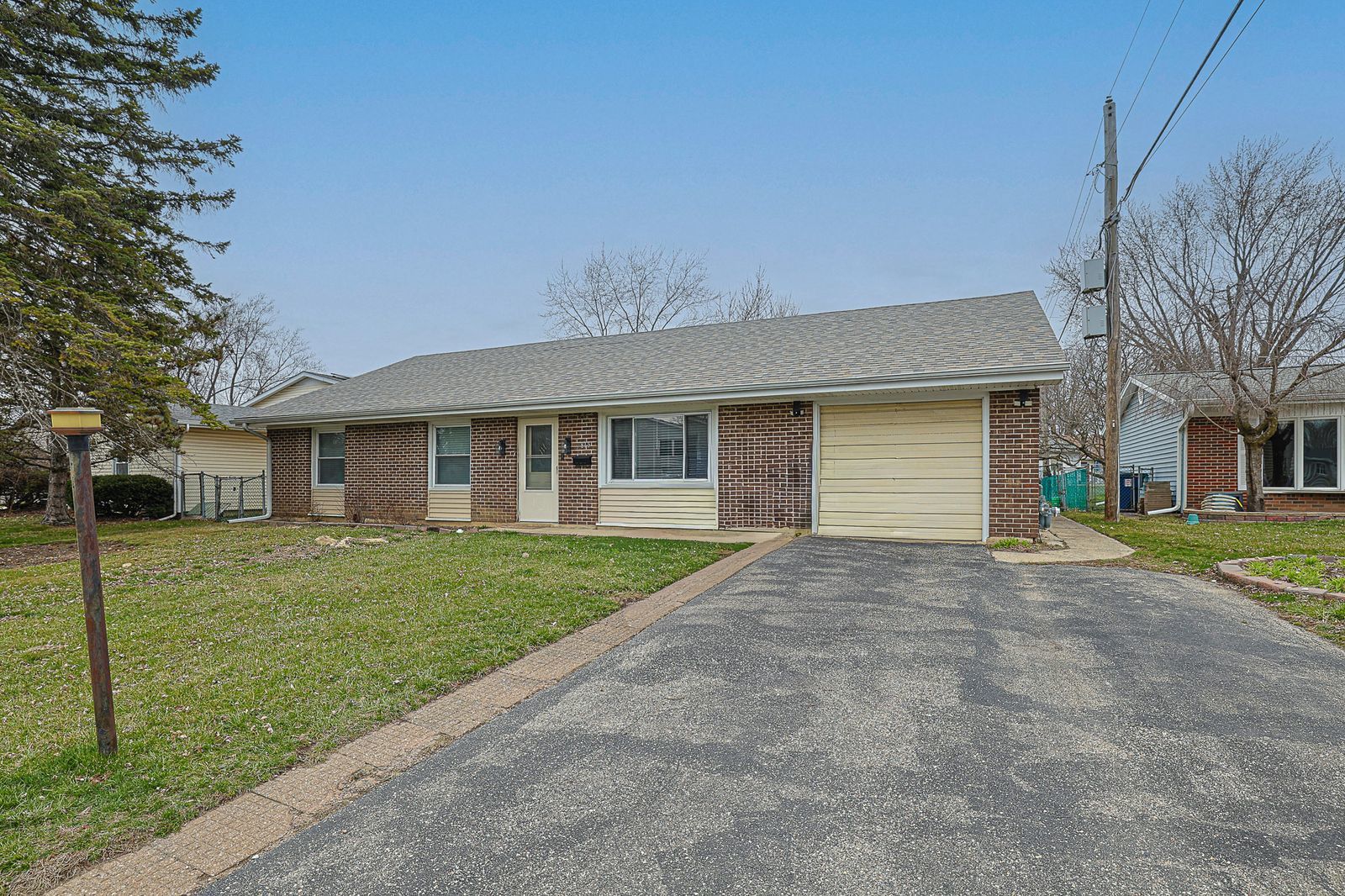 7815 Carlisle Drive Hanover Park IL 60133