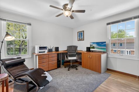 4019 Crestwood Drive Northbrook IL 60062
