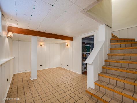 10337 South Hamilton Avenue Chicago IL 60643