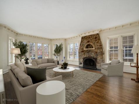 10337 South Hamilton Avenue Chicago IL 60643