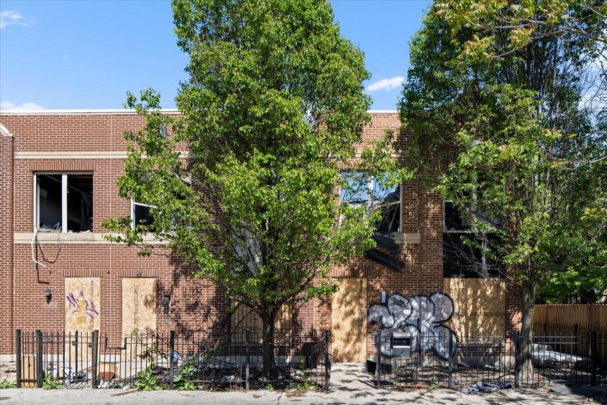 3149 West Lexington Street Chicago IL 60612