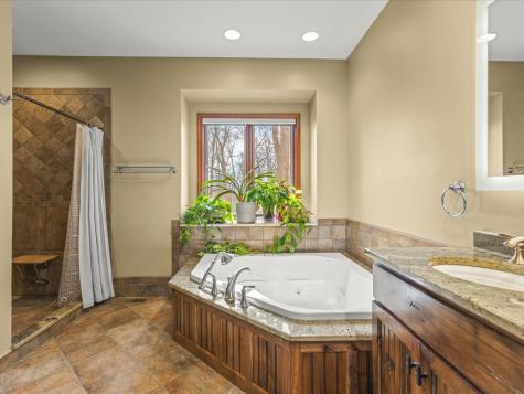 24-114 Lake Carroll Boulevard Lanark IL 61046