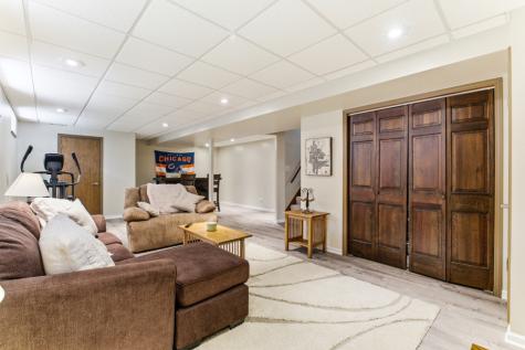 8144 Elizabeth Avenue Orland Park IL 60462