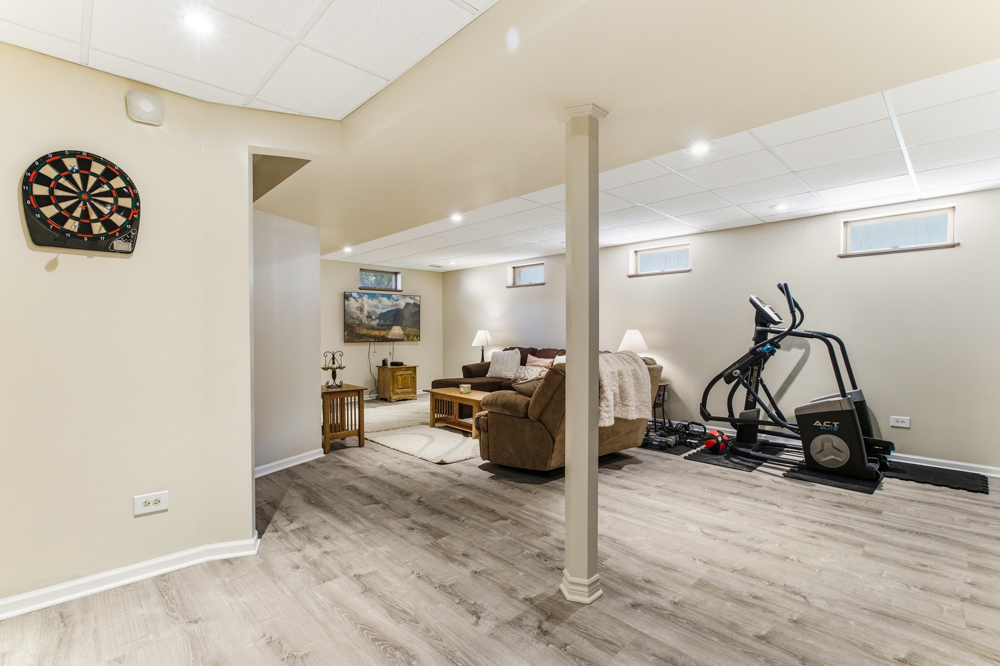 8144 Elizabeth Avenue Orland Park IL 60462