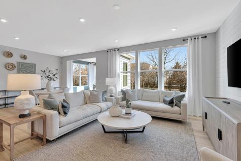 417 Freedlund Course Batavia IL 60510