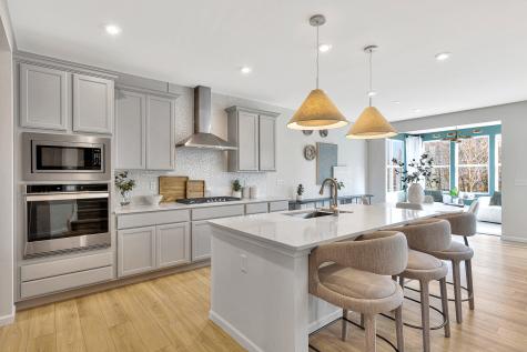 417 Freedlund Course Batavia IL 60510