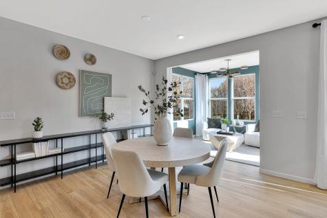 417 Freedlund Course Batavia IL 60510