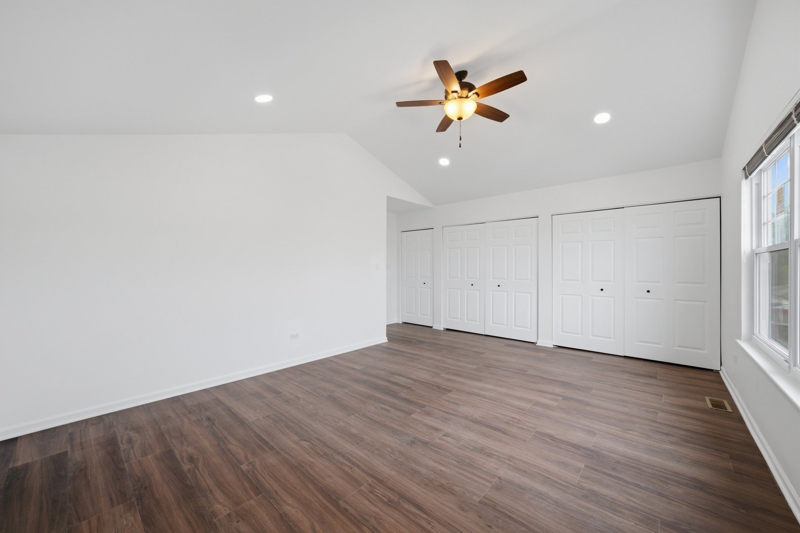 9004 South Indiana Avenue Chicago IL 60619
