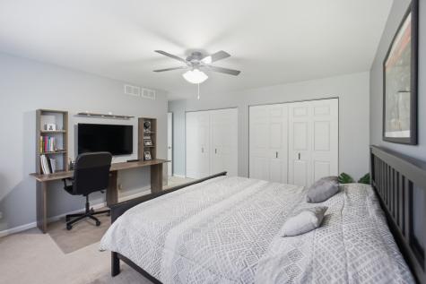 1320 Yellowstone Parkway Algonquin IL 60102