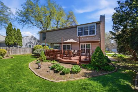1320 Yellowstone Parkway Algonquin IL 60102