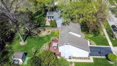 1320 Yellowstone Parkway Algonquin IL 60102