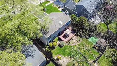 1320 Yellowstone Parkway Algonquin IL 60102