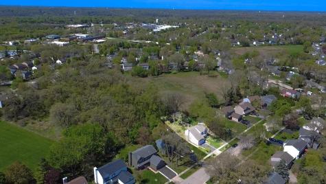 1320 Yellowstone Parkway Algonquin IL 60102