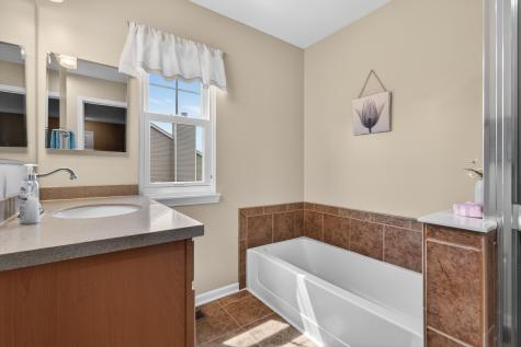 3350 Moraine Drive Aurora IL 60506