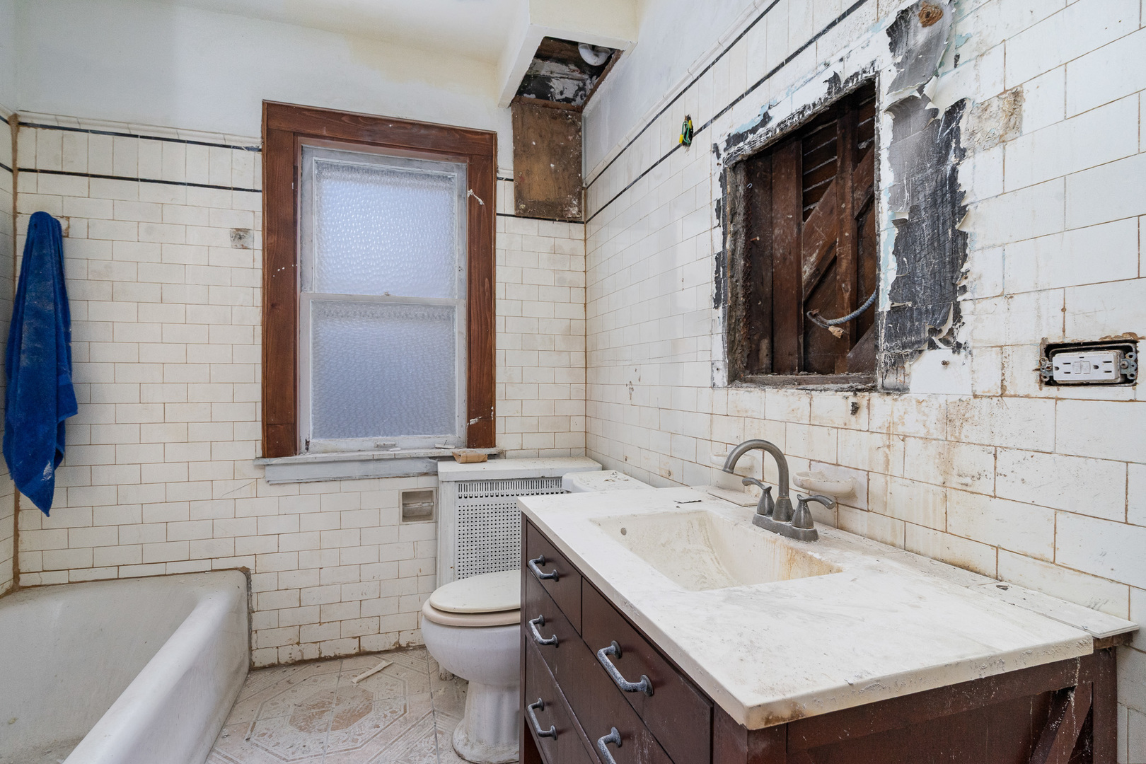 8152 South Wood Street Chicago IL 60620