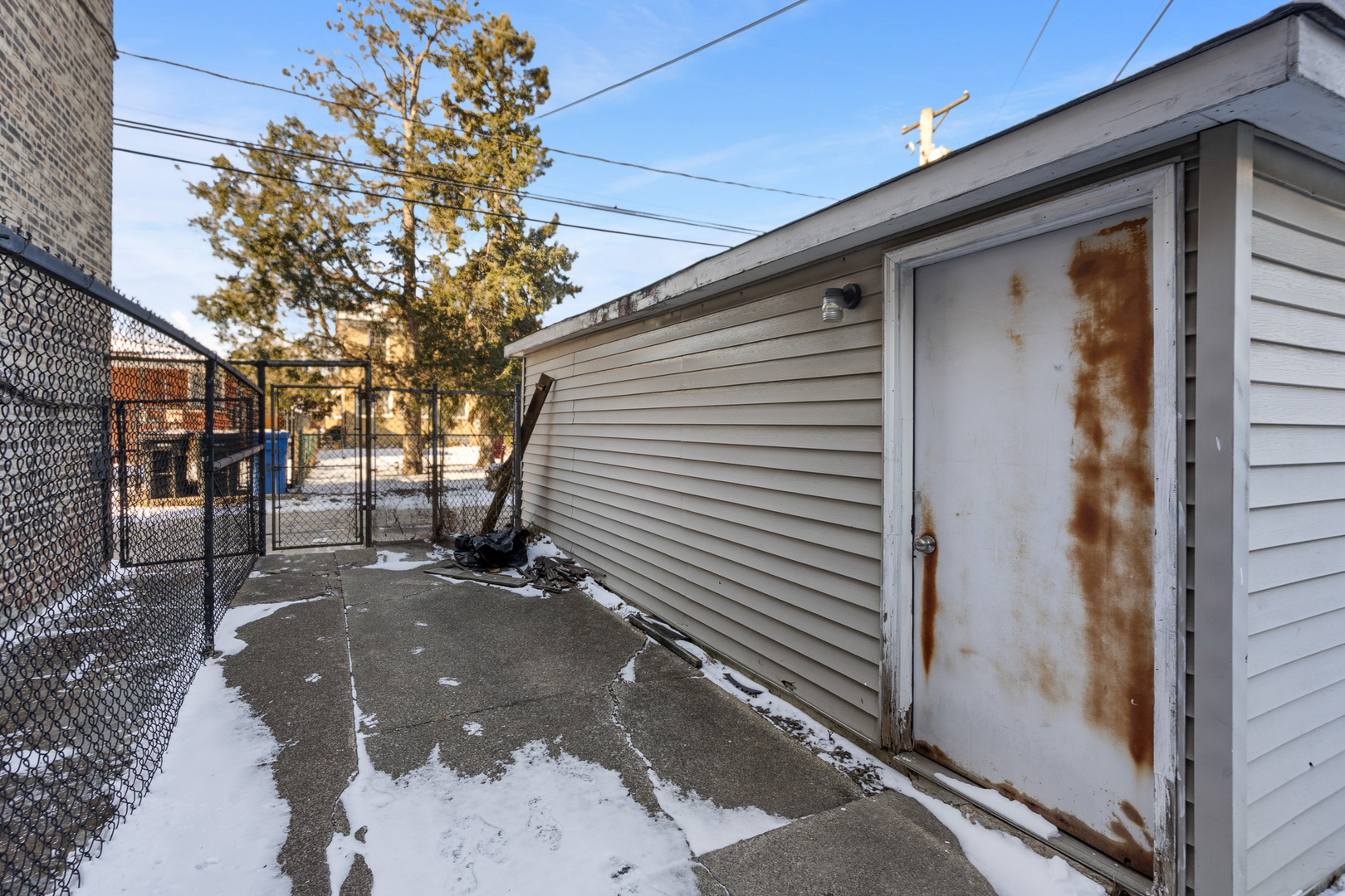 8152 South Wood Street Chicago IL 60620