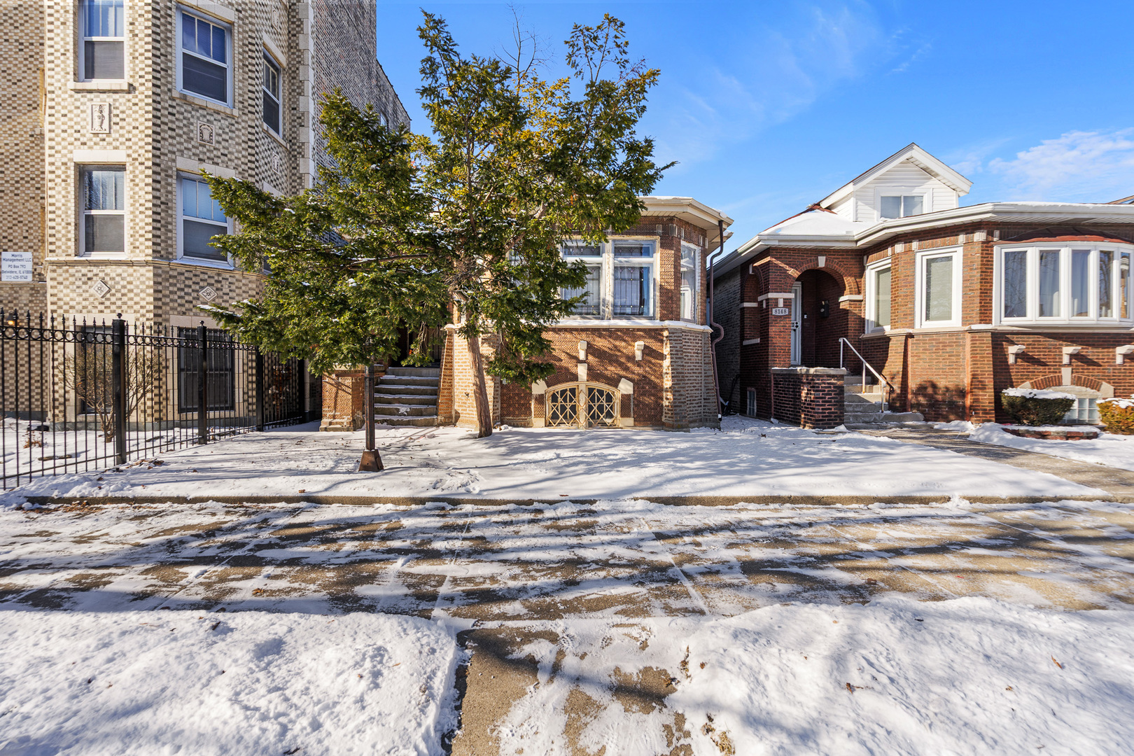 8152 South Wood Street Chicago IL 60620