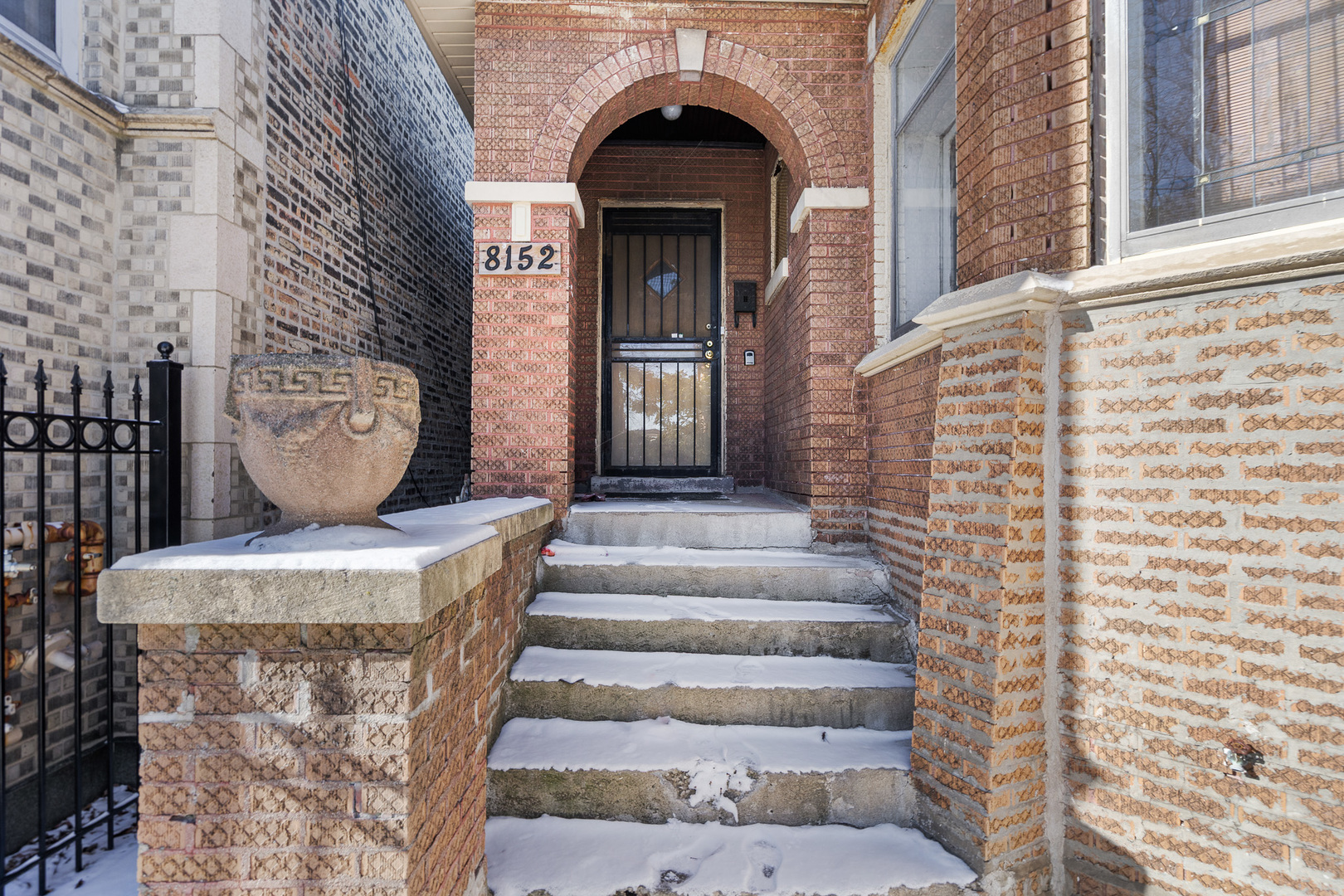 8152 South Wood Street Chicago IL 60620