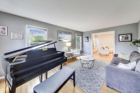 2608 North Wilshire Lane Arlington Heights IL 60004