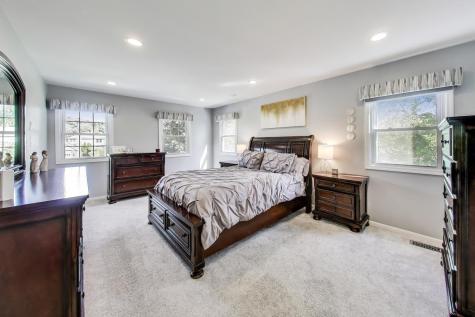 2608 North Wilshire Lane Arlington Heights IL 60004