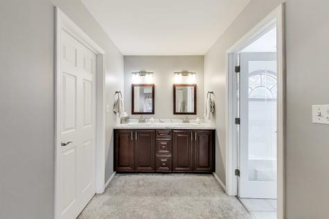 2608 North Wilshire Lane Arlington Heights IL 60004