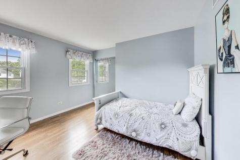 2608 North Wilshire Lane Arlington Heights IL 60004