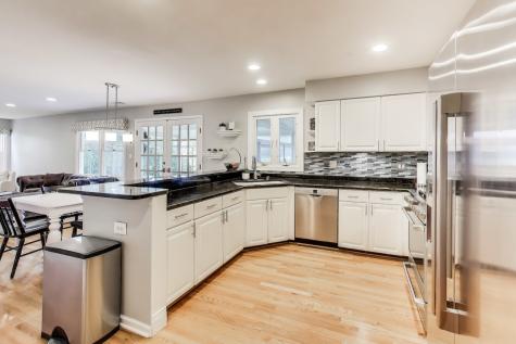 2608 North Wilshire Lane Arlington Heights IL 60004