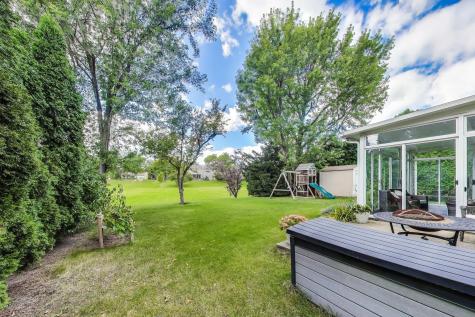 2608 North Wilshire Lane Arlington Heights IL 60004