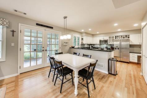 2608 North Wilshire Lane Arlington Heights IL 60004