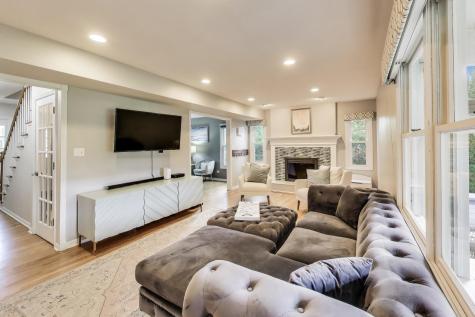 2608 North Wilshire Lane Arlington Heights IL 60004