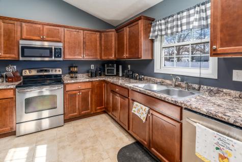 1144 West Webster Street Benton IL 62812