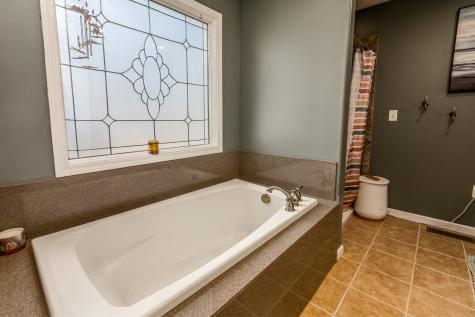 1144 West Webster Street Benton IL 62812