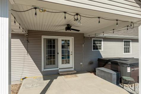 1144 West Webster Street Benton IL 62812