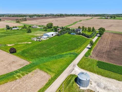 13495 Fennel Road Newark IL 60541